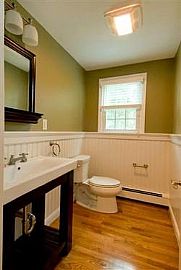 Stunning Spacious Winchester 4 Bedroom in Winchester, MA (Photo 11 of 12)