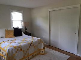 Stunning Spacious Winchester 4 Bedroom in Winchester, MA (Photo 7 of 12)