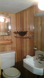 2 Bedroom Single Family in Racine, WI (Photo 5 of 7)