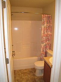 3 Bedroom, 2 Bath Close to Johnson Jr High and South High Schoo in Cheyenne, WY (Photo 5 of 6)