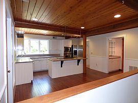 4-5 Bedroom Ridgefield Rental in Ridgefield, CT (Photo 6 of 8)
