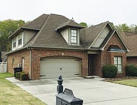 Private Corner Lot in Eagle Point in Birmingham, AL