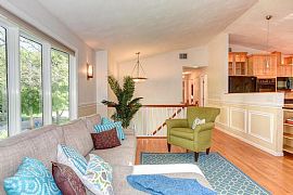 Home Details For 3 Simmons Rd in Barrington, RI (Photo 2 of 12)