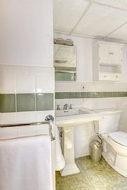 Home Details For 3 Simmons Rd in Barrington, RI (Photo 9 of 12)