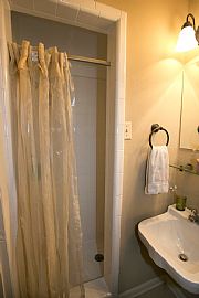 Wonderfully Updated Hillcrest 3 Bedroom/2 Bath.  in Little Rock, AR (Photo 7 of 9)