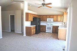 Lovely 3 Bedroom and 2 Bath in Fernley, NV (Photo 3 of 6)