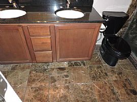 Gorgeous 3 Beds 2 Baths Single Family/2car Garage in Phoenix, AZ (Photo 8 of 12)