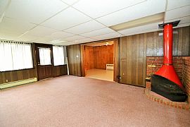 Lovely 3 Bedroom Home in Framingham, MA (Photo 7 of 8)