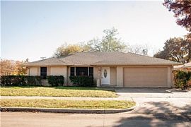 3 Bedroom Newly Renovated House with Easy Access to Public Tra in Plano, TX