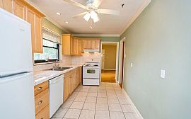 Spacious 3bdrms 2bths/fantastic Backyard  in Birmingham, AL (Photo 3 of 12)