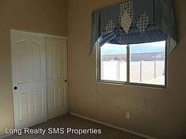 2415 Laguna Nigel Ct, Sierra Vista, Az 85635 in Sierra Vista, AZ (Photo 5 of 7)