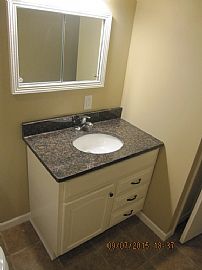  Three Bedroom 2 Bath Sets on Corner Lot with Park Like Setting in Springfield, IL (Photo 6 of 11)