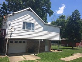 320a Virginia Avenue N  in Saint Albans, WV