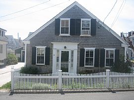 Nice 4 Beds House to Rent Sleeps 8 ! in Provincetown, MA