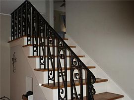 Cute Single Family Cottage Located on Private Street . in Metairie, LA (Photo 2 of 4)