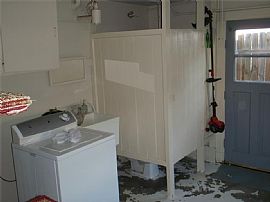 Cute Single Family Cottage Located on Private Street . in Metairie, LA (Photo 3 of 4)