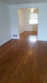 Spacious 3 Bedroom Townhouse with Finished Basement in Baltimore, MD (Photo 2 of 4)