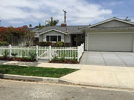 College Park Home For Rent. in Costa Mesa, CA