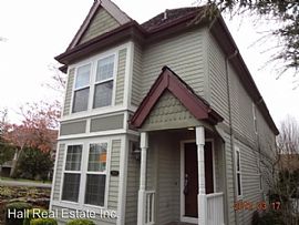 Beautiful Forest Heights 3 Bed 2.5 Bath Home with Office -  in Portland, OR