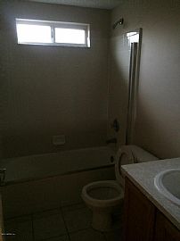  Great Rental Home. Large 3/2 with New Carpet and Paint Through in Jacksonville, FL (Photo 11 of 12)
