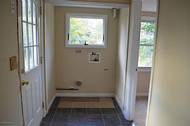  Updated 2/3 Bedroom, 2 Bathroom Home. Newer Carpets,  in Toms River, NJ (Photo 7 of 7)