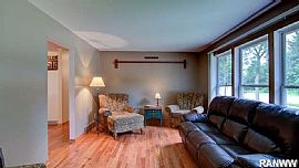 Beautifully Updated Ranch in Great Northside Location!  in Eau Claire, WI (Photo 2 of 2)