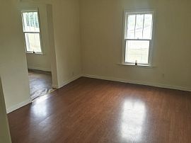 Single Family Home For Rent!! in East Ridge, TN (Photo 3 of 6)