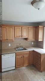 All Brick Bungalow Featuring 3 Bedrooms, 2 Bath 1,215 Sqft in Cleveland, OH (Photo 2 of 5)