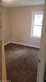 All Brick Bungalow Featuring 3 Bedrooms, 2 Bath 1,215 Sqft in Cleveland, OH (Photo 3 of 5)