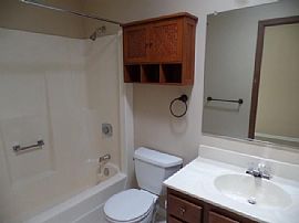 3 Bed, 2.5 Bath, 1938 Sqft, in Naperville, IL (Photo 4 of 7)