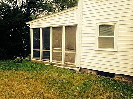 Refurbished 3 Bed Colonial Near High School.Redone Hardwoods in Barrington, RI (Photo 7 of 7)