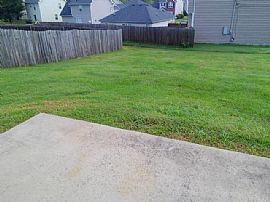 3 Bed, 2.5 Bath in Antioch, TN (Photo 6 of 7)