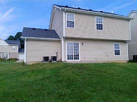 3 Bed, 2.5 Bath in Antioch, TN (Photo 7 of 7)