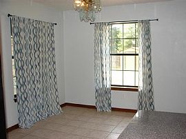 Great Location in South Tyler. Close to Shopping, Restaurants in Tyler, TX (Photo 4 of 5)