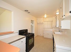 3bedroom Home For Rent Near Redbeam Ave in Torrance, CA (Photo 6 of 12)