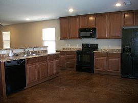 Beautiful 3bedroom House in Spring Hill, TN (Photo 2 of 5)