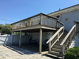 Beautiful 3bedroom House in Middletown, RI (Photo 7 of 7)