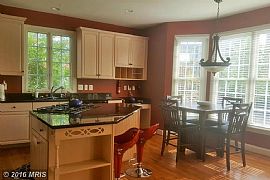 2 Bedroom Home Near Gainesville, Va  in Manassas, VA (Photo 5 of 12)