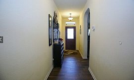 Stunning Home in Terra Vista with Many Upgrades in Victoria, TX (Photo 2 of 6)