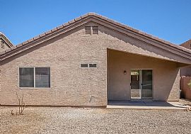 Beautiful and Spacious 3beds 2baths in Phoenix, AZ (Photo 10 of 11)