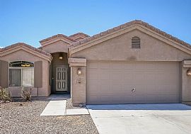 Beautiful and Spacious 3beds 2baths in Phoenix, AZ (Photo 11 of 11)