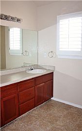 3 Bed, 2.0 Bath, 1654 Sqft, $950 in El Paso, TX (Photo 5 of 12)