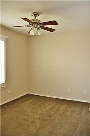 3 Bed, 2.0 Bath, 1654 Sqft, $950 in El Paso, TX (Photo 9 of 12)