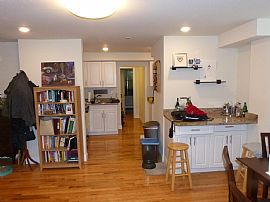 240 Edwards St #1 New Haven, Ct 06511 in New Haven, CT (Photo 4 of 7)