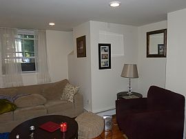 240 Edwards St #1 New Haven, Ct 06511 in New Haven, CT (Photo 6 of 7)