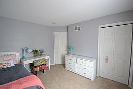 3 Bed, 2.5 Bath, 1825 Sqft, $1,200 in Easton, PA (Photo 10 of 12)