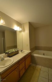 3 Bed, 2.5 Bath, 1825 Sqft, $1,200 in Easton, PA (Photo 7 of 12)