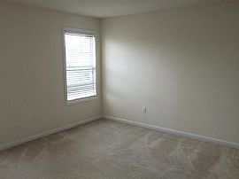 Nice Home Nestled in Willow Bend Neighborhood Features 3 Bedroo in Lexington, KY (Photo 7 of 10)