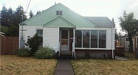 Quaint 2 Bedroom on Near 1/4 Acre Lot on Nice Dead End Street. in Tacoma, WA