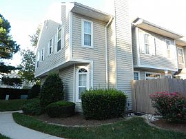 2 Bedrooms in Greenbriear Are of Chesapeake in Chesapeake, VA
